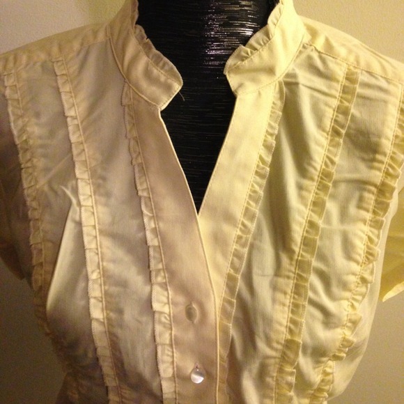 Ruffle button down shirt - Picture 2 of 3