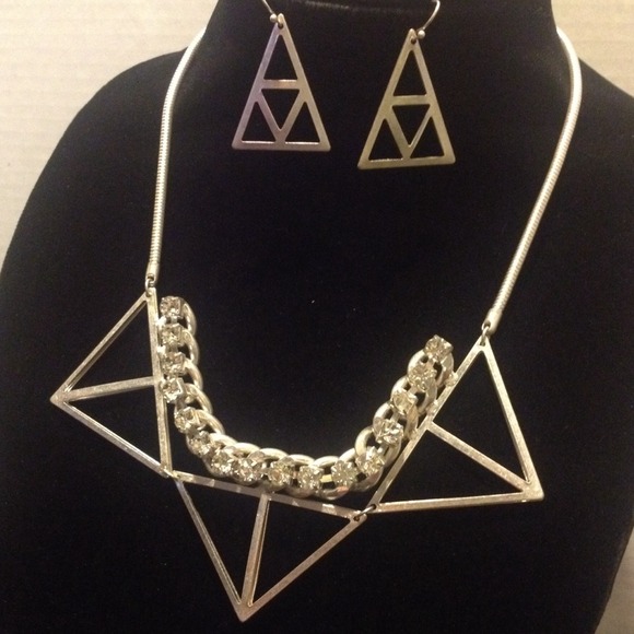 Futuristic Distress SilverMetal Necklace Set NWT - Picture 4 of 4