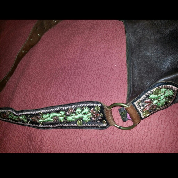 Brown leather messenger bag - Picture 2 of 3