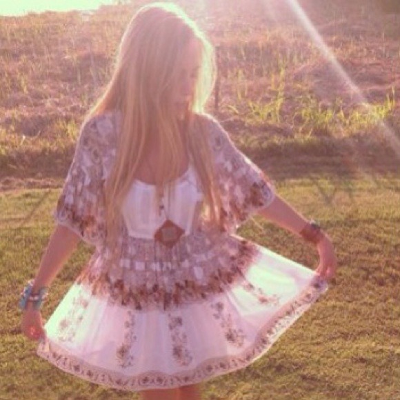 ⛔️BUNDLED⛔️ Popular white Hayden Valley dress NWT - Picture 2 of 4