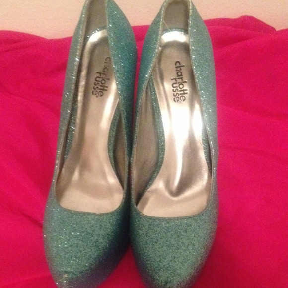 Shoes - Picture 2 of 2