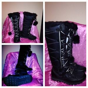 Nike Black Snow Boots