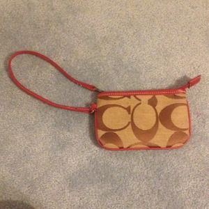 Wristlet