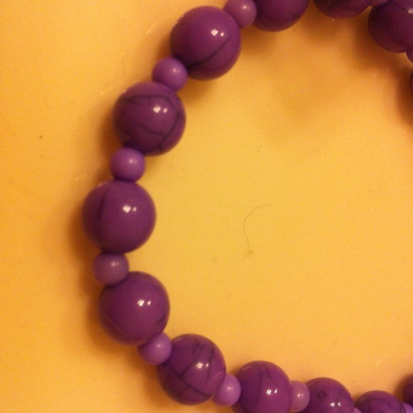 Purple Elastic Beaded Bracelet - Picture 4 of 4