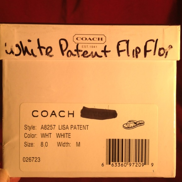 Coach leather flip flops with patent straps. - Picture 3 of 4