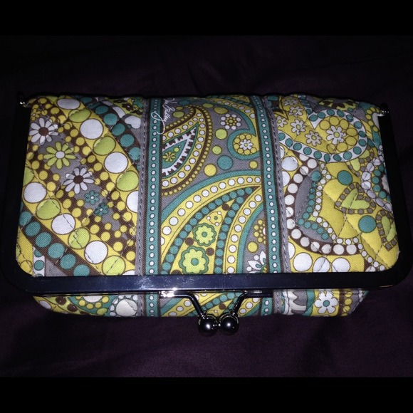 Vera Bradley Kiss & Makeup