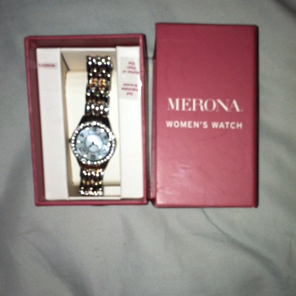 Watch - Picture 4 of 4
