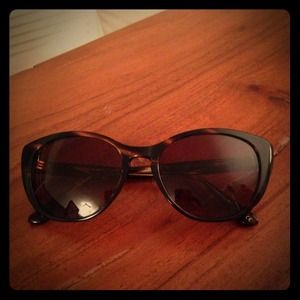 Reduced! Oliver Peoples Haley sunglasses