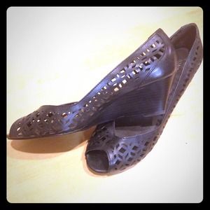 Nine West peep toe wedges