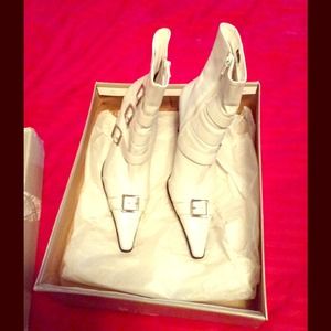 Bronx white leather boots