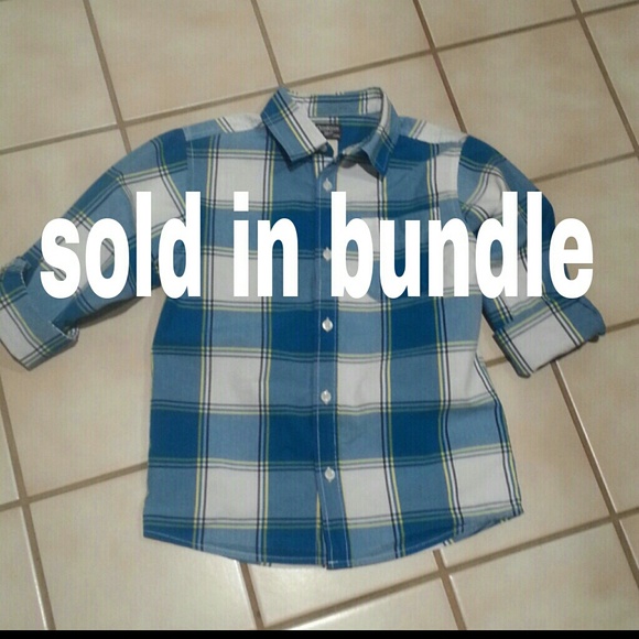Sold in bundle Boys size  8 plaid shirt