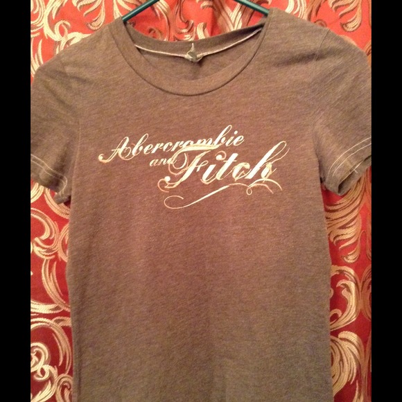Abercrombie & Fitch T-Shirt - Picture 1 of 1