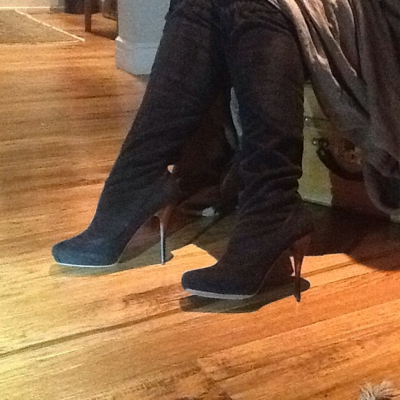 Jean-Michel Cazabat RARE Suede Heeled boots - Picture 2 of 4