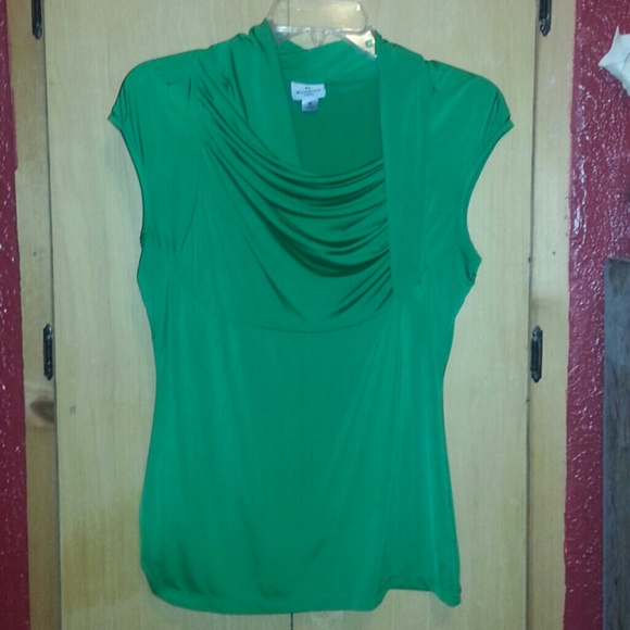 Super nice amd comfy Worthington top