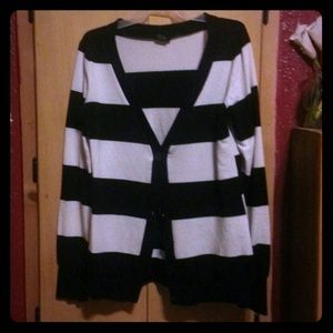 Black and white stripped cardigan