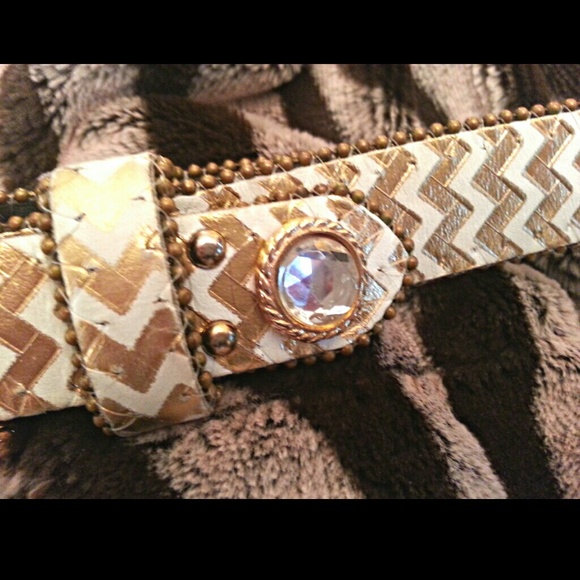 Chevron Patterned Belt - Picture 2 of 4