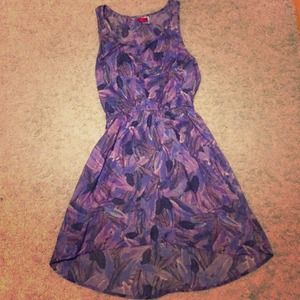 Purple feather print button dress