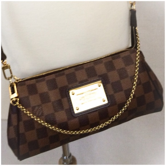 Louis Vuitton: Damier Ebene Eva Clutch
