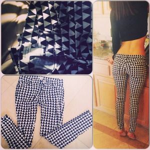Black and white skinny pants