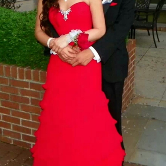 Red prom dress