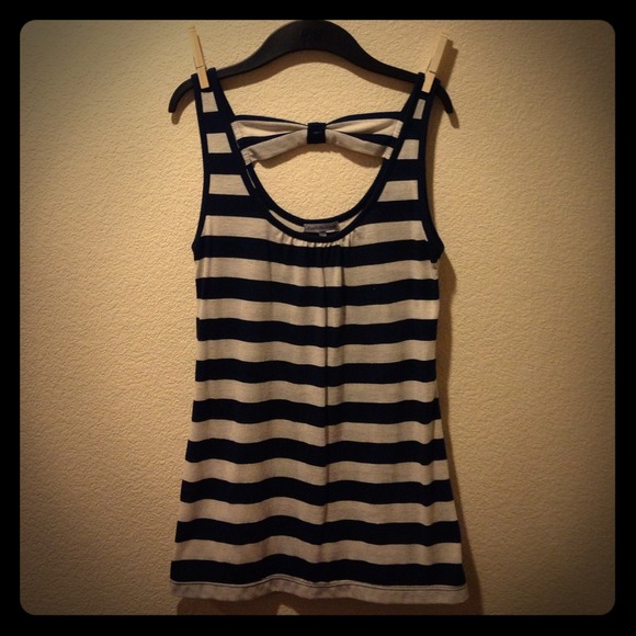 Sleeveless top