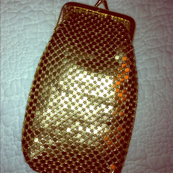 Sold! In a bundle❤️😍😍😍😊GOLD EYEGLASS PURSE