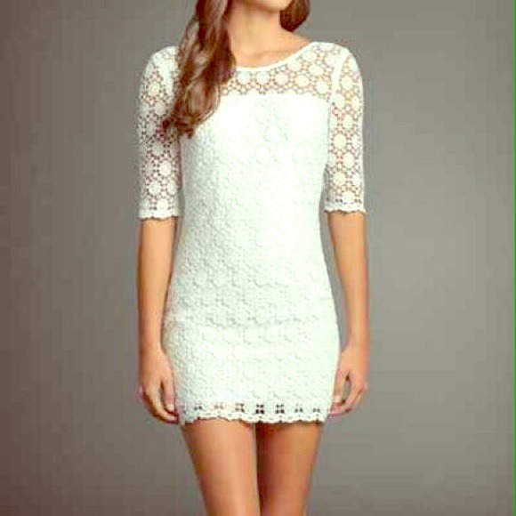 SOLD‼️ Abercrombie  white lace dress!