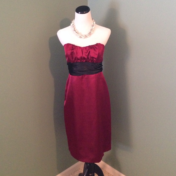 Valentines red strapless sweetheart cocktail dress