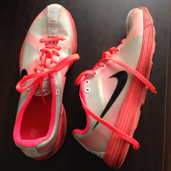 SOLD 🌞Women's Nike lunaracer 🔥Price Lowered - Picture 1 of 3