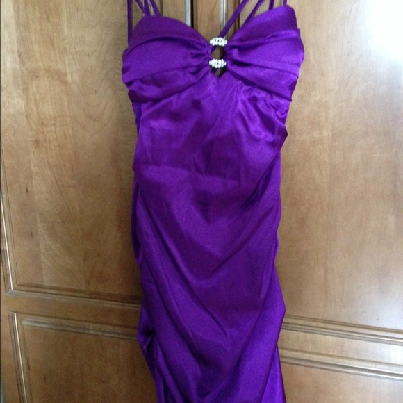 Purple semiformal dress size 0/1.