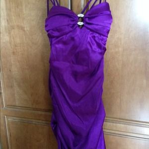 Purple semiformal dress size 0/1.