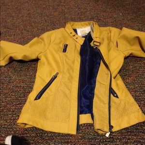 Daytrip jacket mustard size small