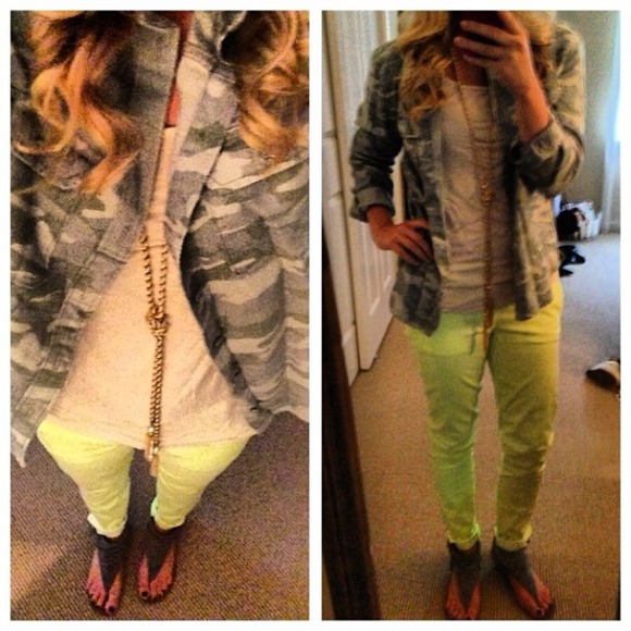 (((( sold ))))))Camo button down