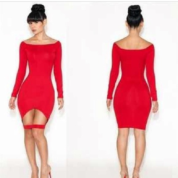 RED DRESS - Picture 2 of 2