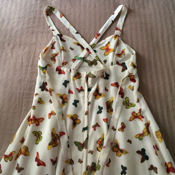 Dress - Picture 2 of 3