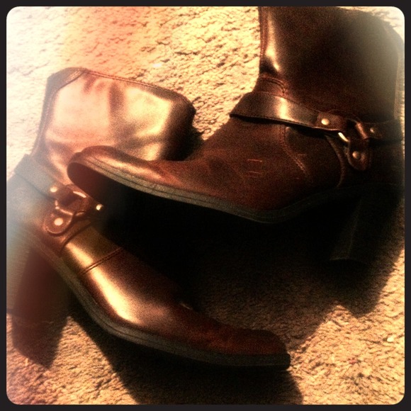 Durango tan brown ankle zip booties boots