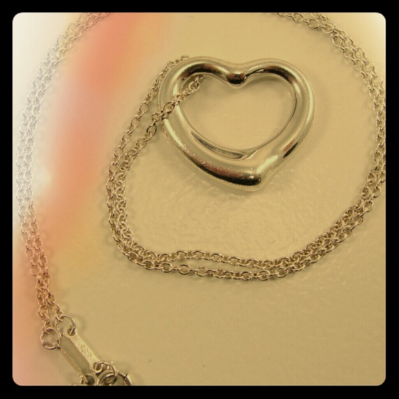 Authentic Tiffany & Co Open Heart Necklace Small - Picture 1 of 2
