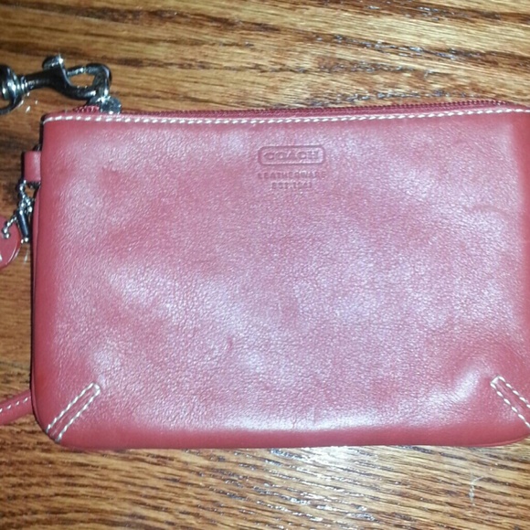 Deep red COACH WRISTLET