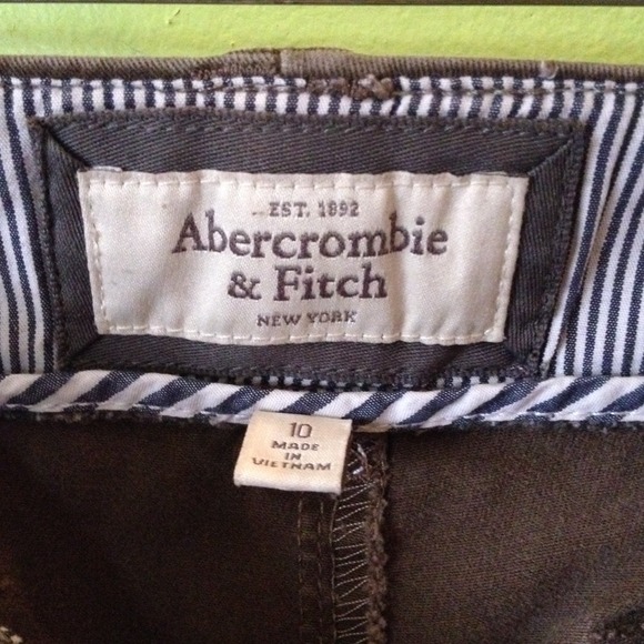 Abercrombie & Fitch Shorts - Picture 3 of 3