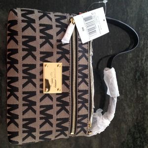 Michael Kors large wristlet