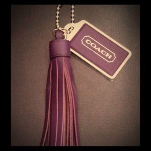 New Coach Purple Leather Tassle & Handtag Keychain