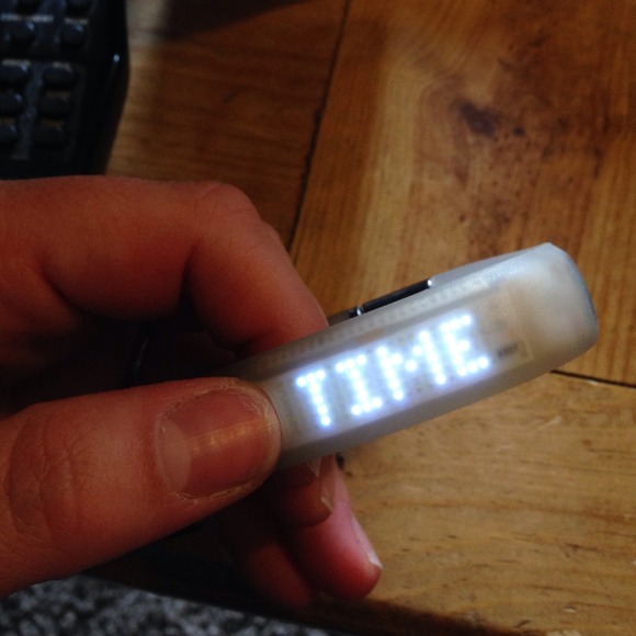 🚫sold🚫Nike fuel band size small- ice