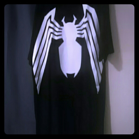 Men's size XL blk Marvel spiderman shirt