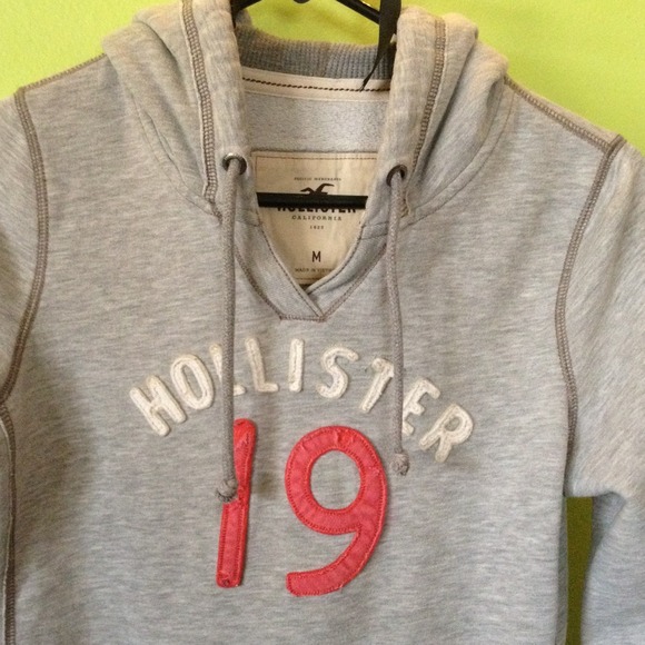 Hollister Gray Pull Over Hoodie - Picture 2 of 2