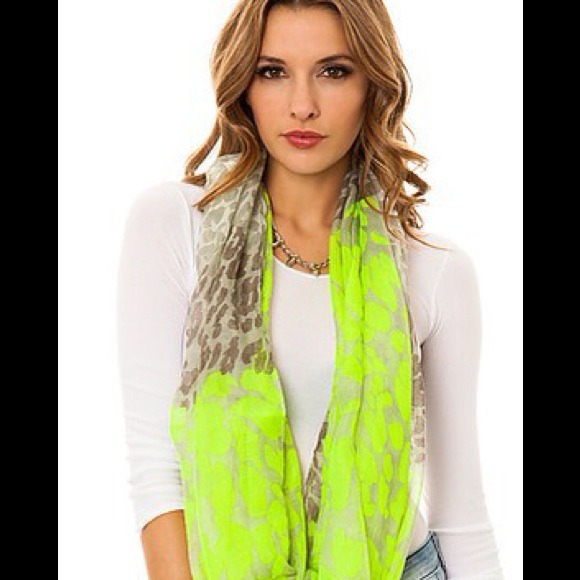 LAST 2 LEFT. Infinity Scarf / Leopard