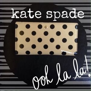 ✨REDUCED✨ 🎉HP 1/29!!🎉 kate spade Wallet