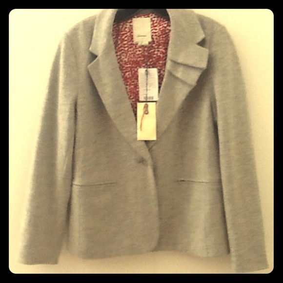 Elevenses gray blazer! Very slimming! Never worn. - Picture 1 of 4