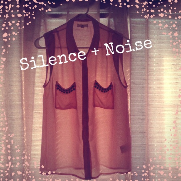 Urban Outfitters Silence+Noise Top - Picture 2 of 4