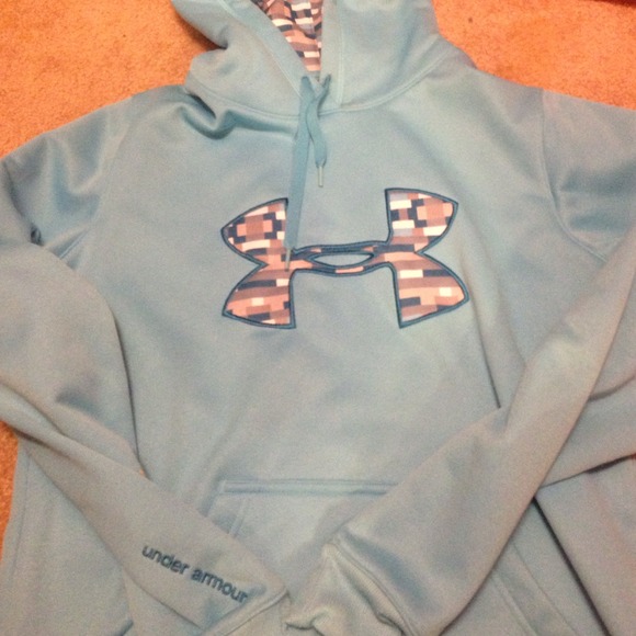 Under armor sweatshirt