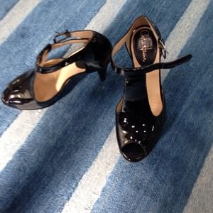Cole haan patent leather sandals